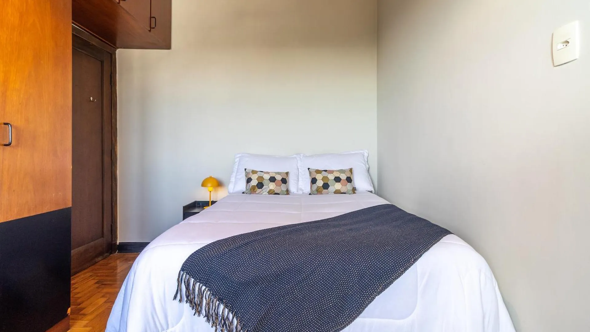 Apartamento Em Frente Ao Hc Na Av Dr Arnaldo Sao Paulo Apartment