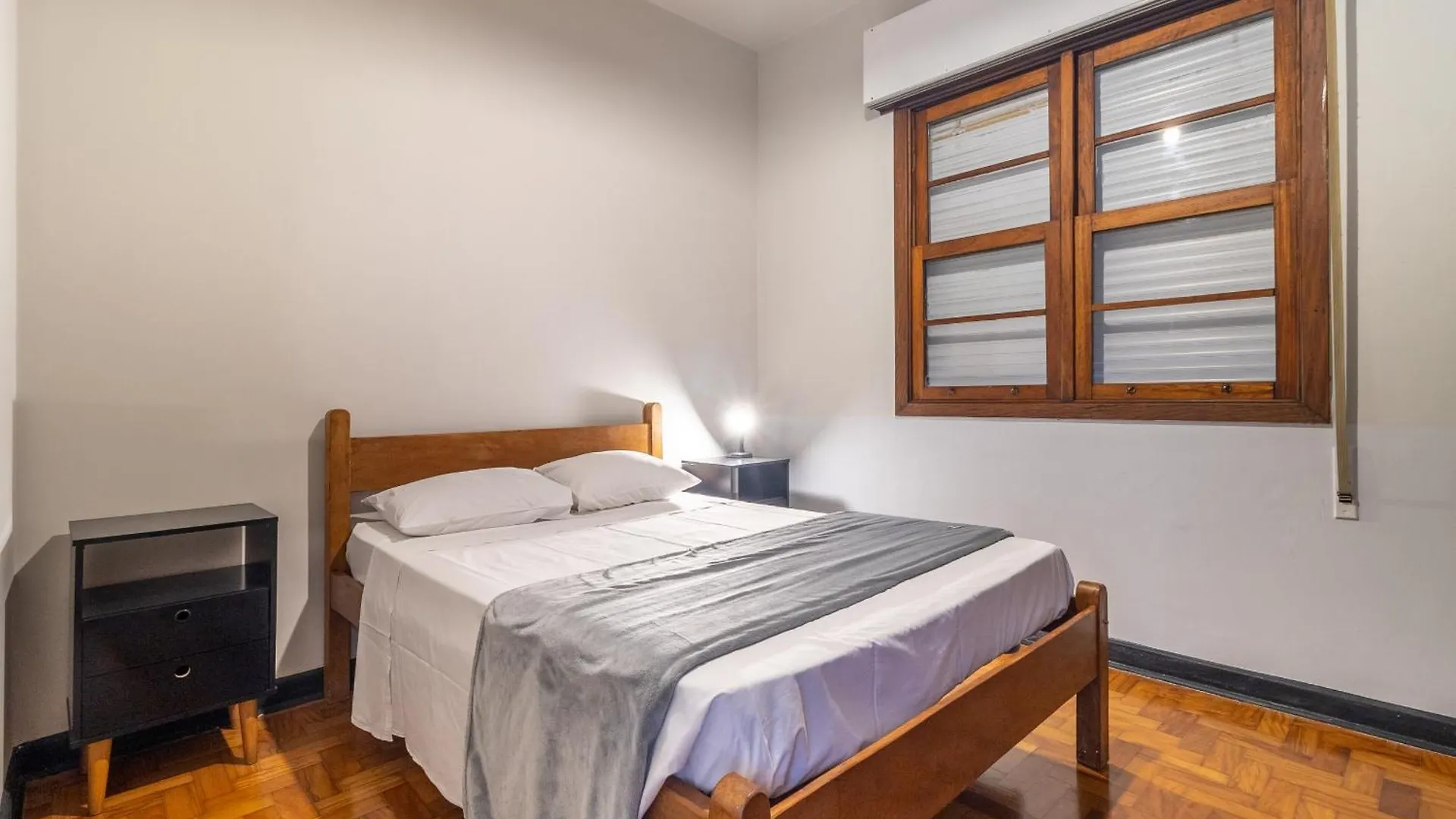 Apartamento Em Frente Ao Hc Na Av Dr Arnaldo Sao Paulo